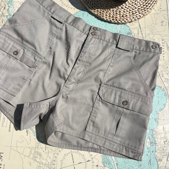 Vintage Tilly Endurables Cargo Shorts 42 - Picture 1 of 4